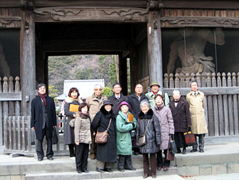 称名寺の境内