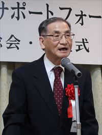 川村敬一氏